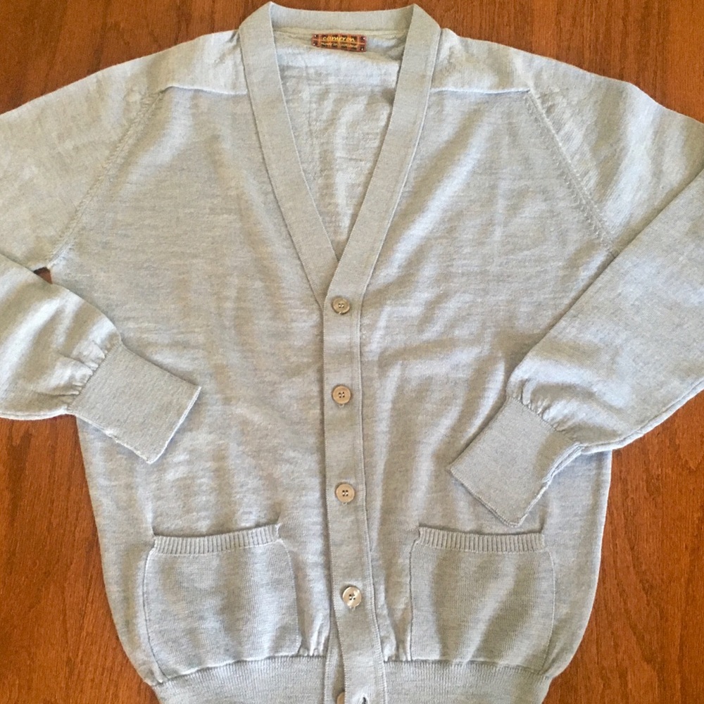 New Cameron of Scotland 100% Fine Merino Cardigan